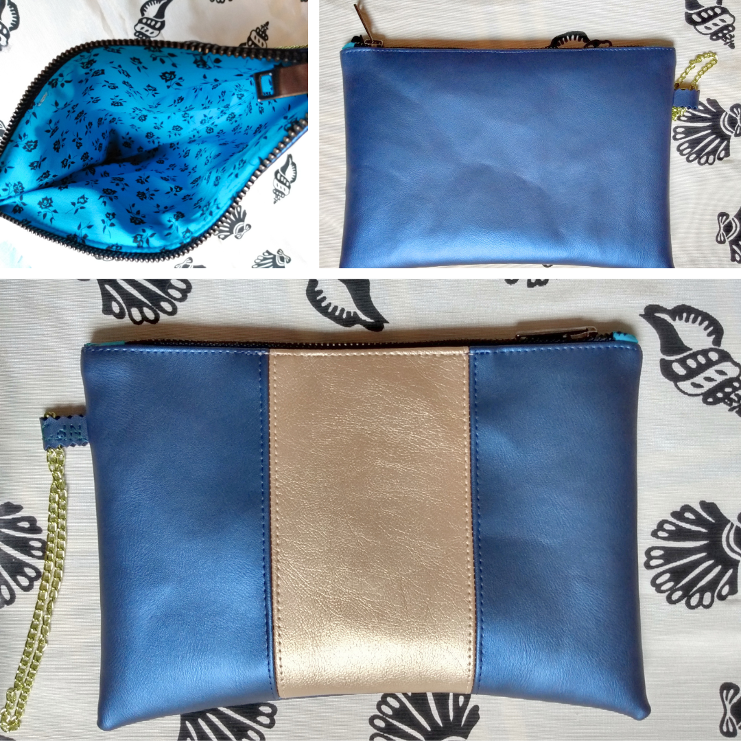 3 vues de la pochette en simili cuir Soglad bleu et doré.
avant : alternance de 3 bandes verticales bleu roi, doré, bleu roi
arrière : uni bleu roi
intérieur : coton bleu clair et roses noires