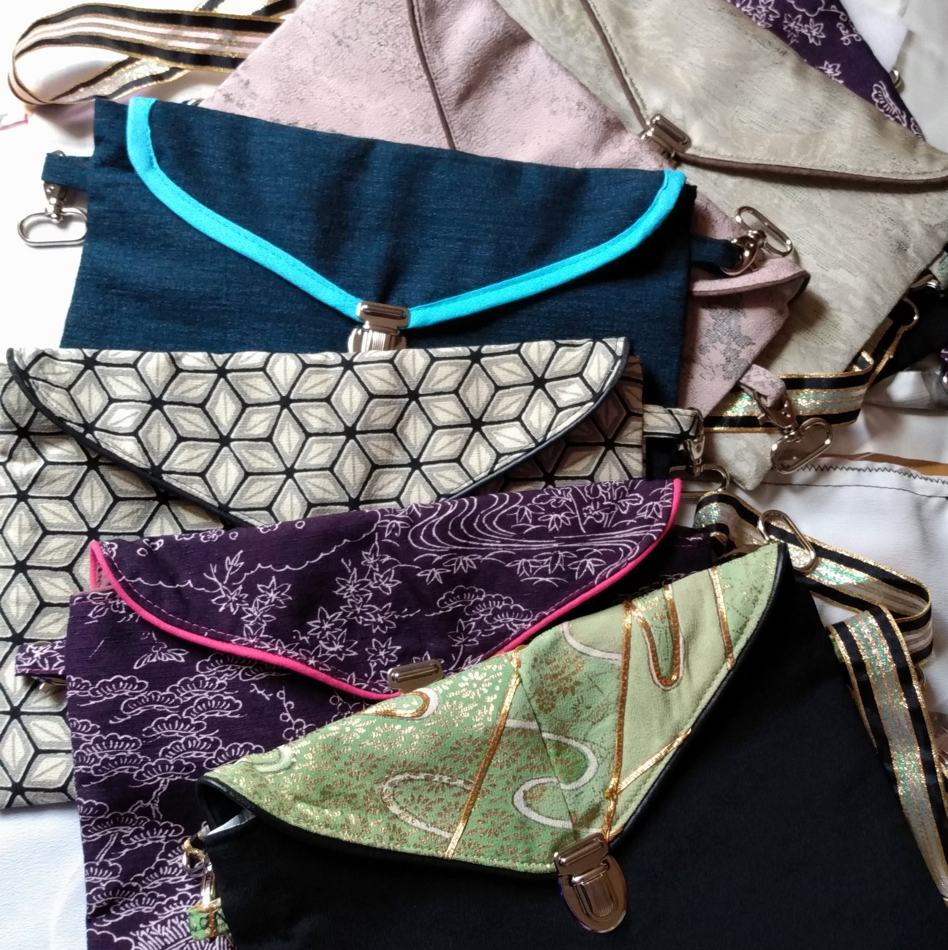 Plusieurs modèles de la pochette Kawa
